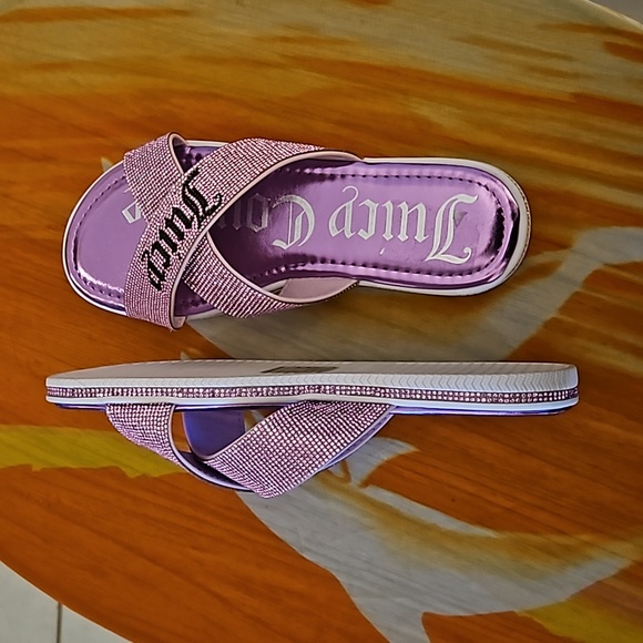 JUICY COUTURE YORRI ACROSS-BAND SPARKLY PURPLE SANDALS - Picture 6 of 6